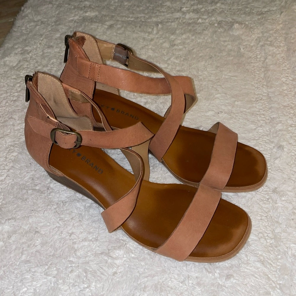 Leather lucky brand wedges